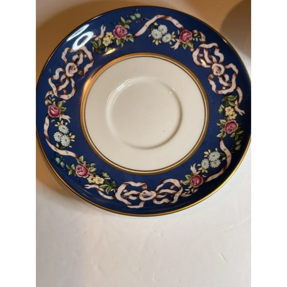 Spode Ribbons & Roses Y8553-P Bone China Teacup Saucer England Blue Gold